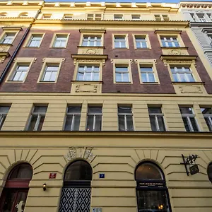Apartment Autentic Platnerska, Prag