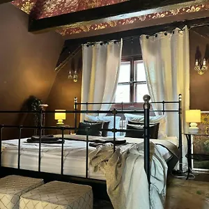 Apartment 2-floor Traditional, Prag
